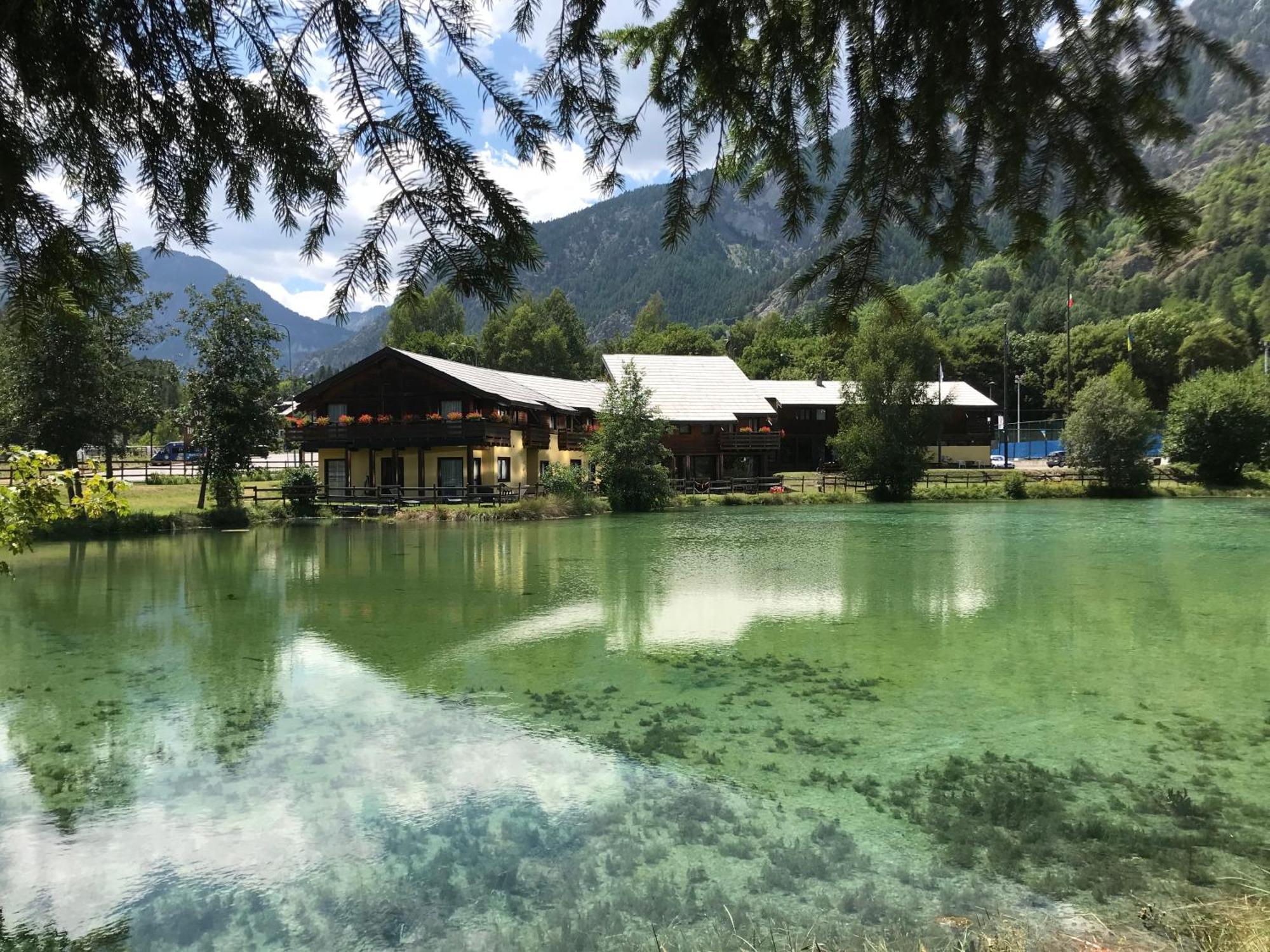 Hotel Ca Fiore Bardonecchia Exterior photo