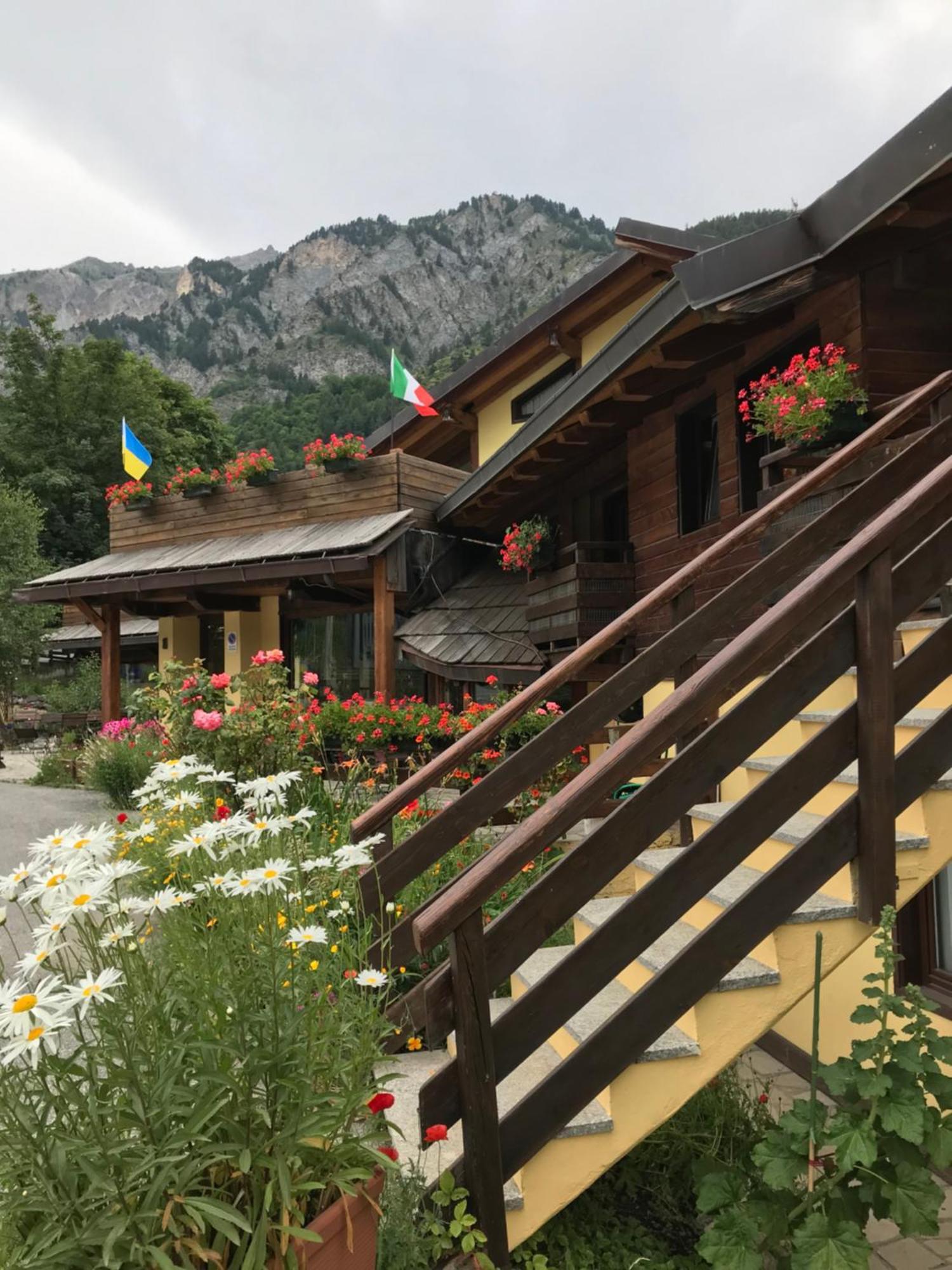 Hotel Ca Fiore Bardonecchia Exterior photo