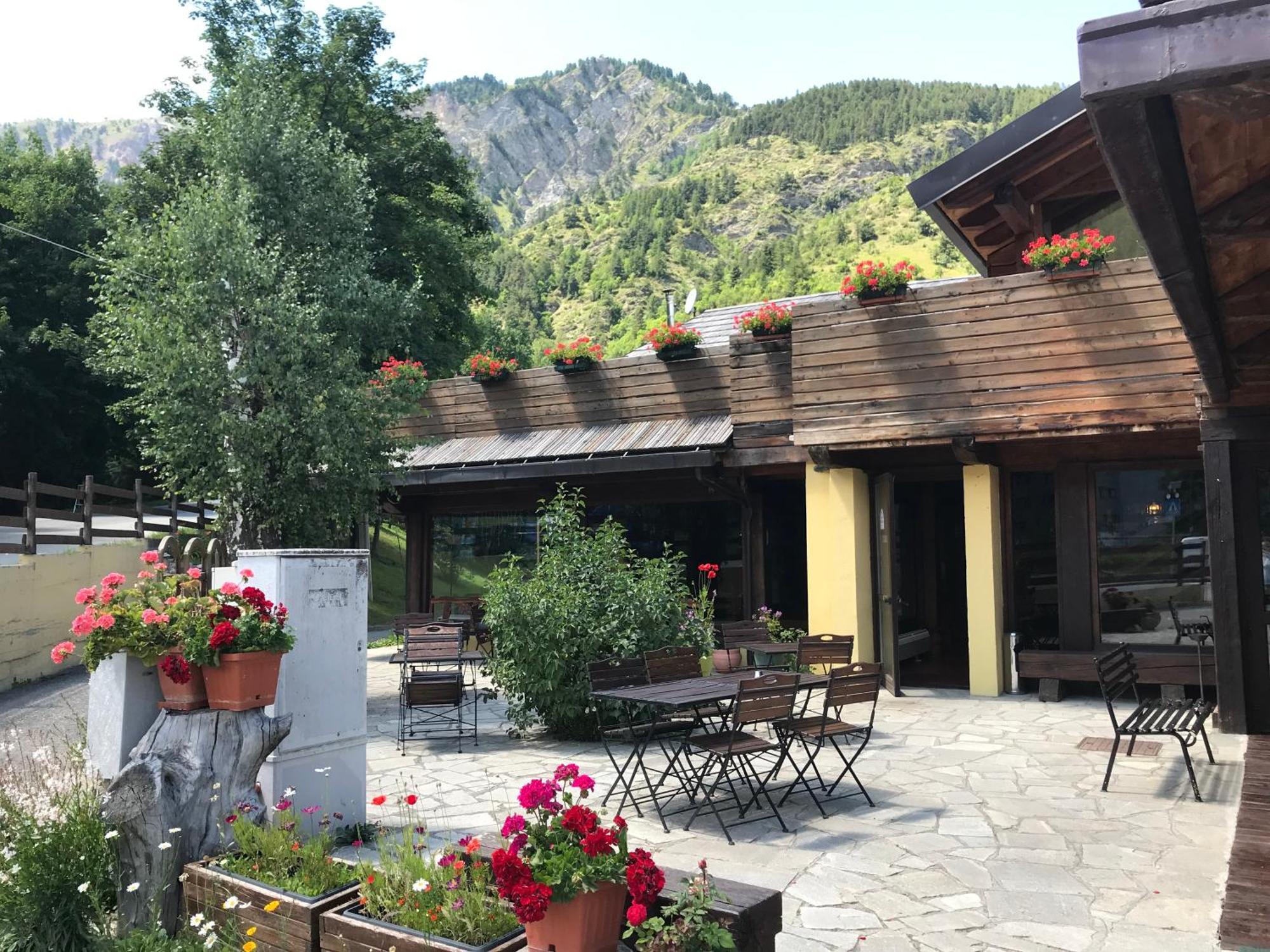 Hotel Ca Fiore Bardonecchia Exterior photo