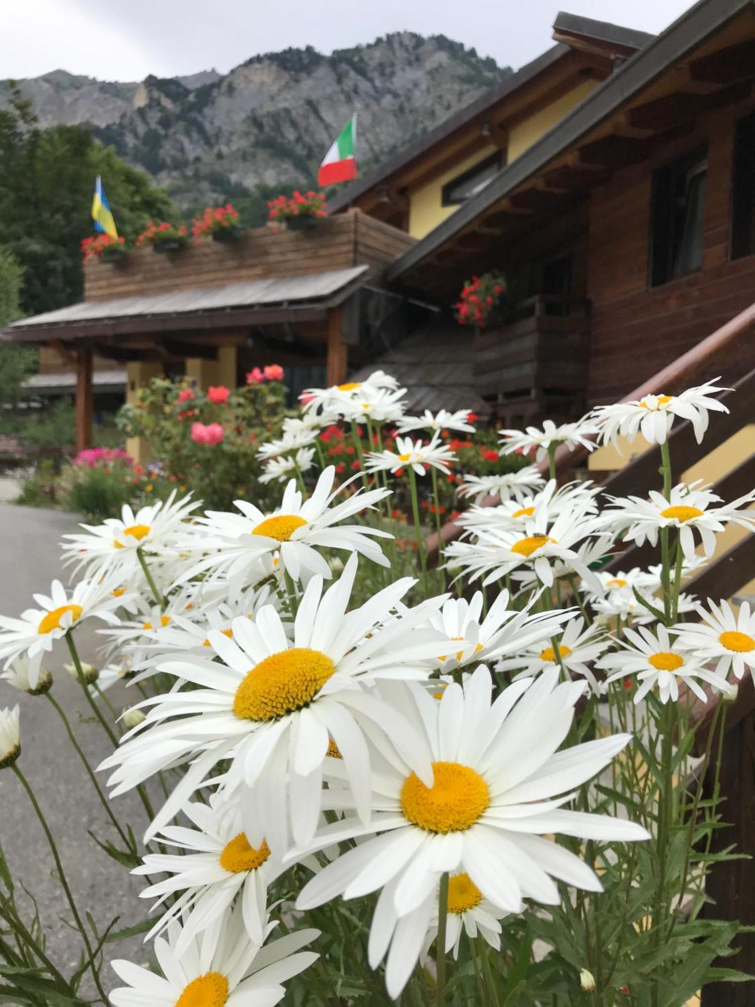 Hotel Ca Fiore Bardonecchia Exterior photo